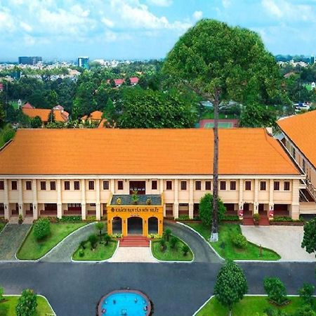 Tan Son Nhat Saigon Hotel Хошимин Экстерьер фото