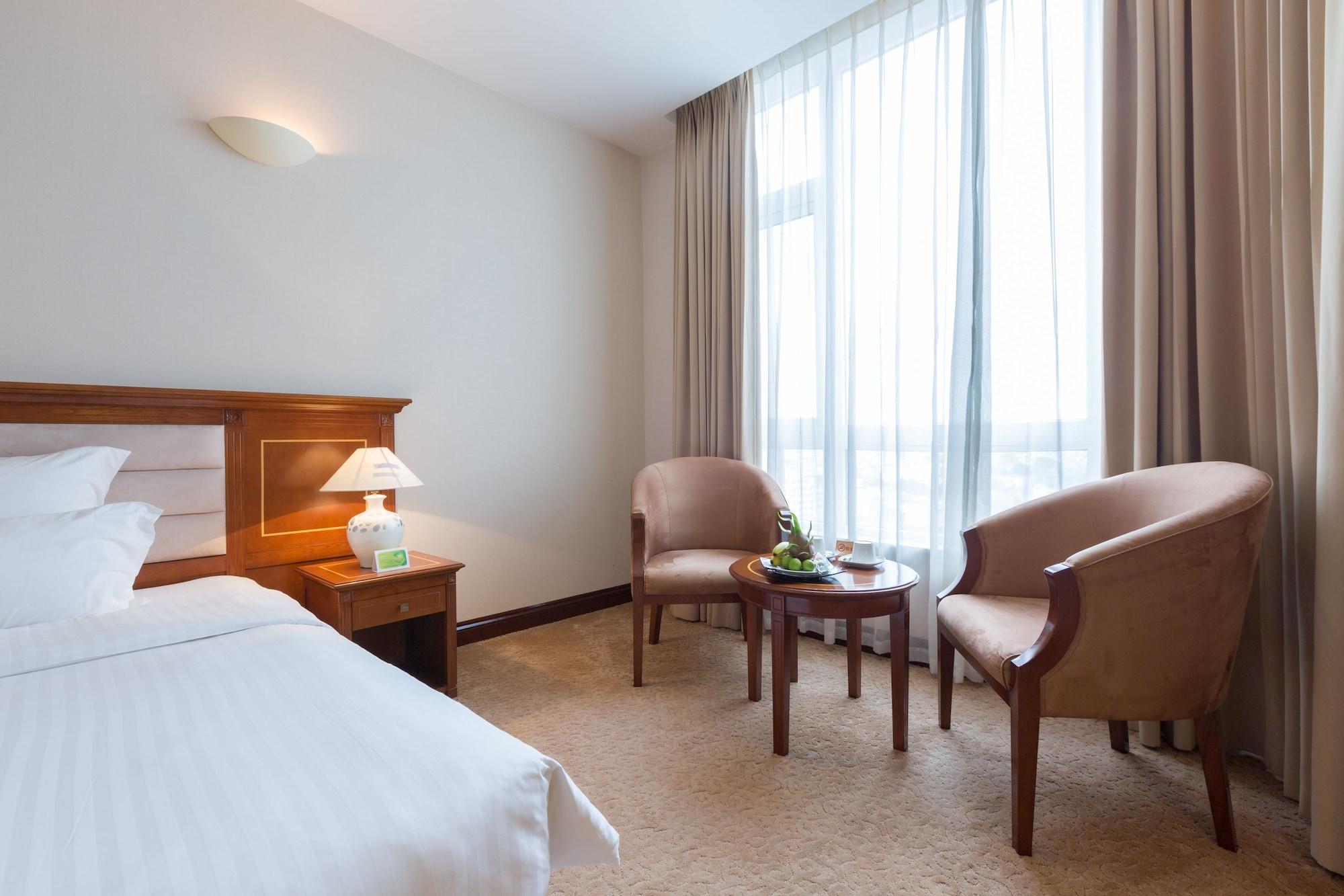 Tan Son Nhat Saigon Hotel Хошимин Экстерьер фото