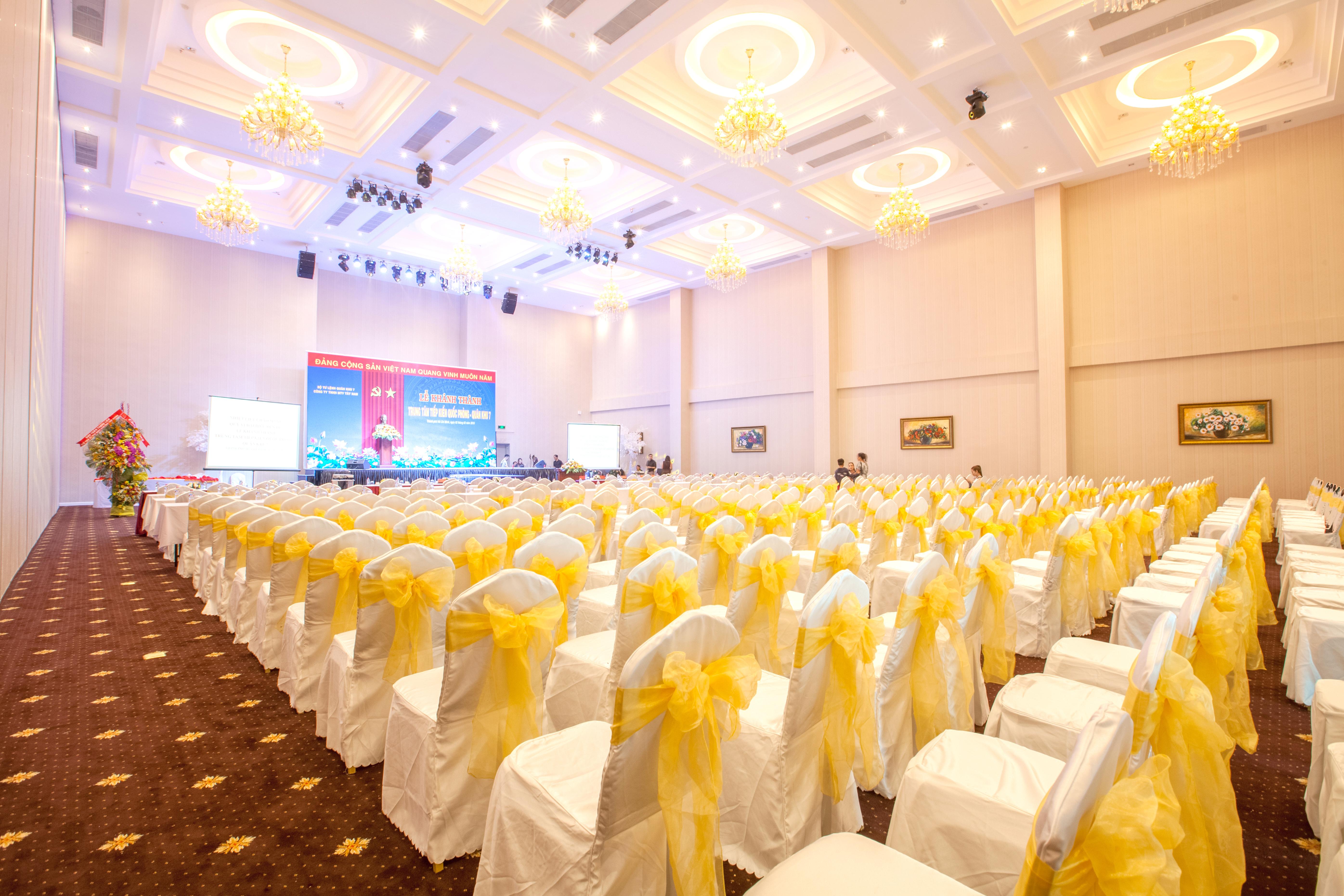 Tan Son Nhat Saigon Hotel Хошимин Экстерьер фото