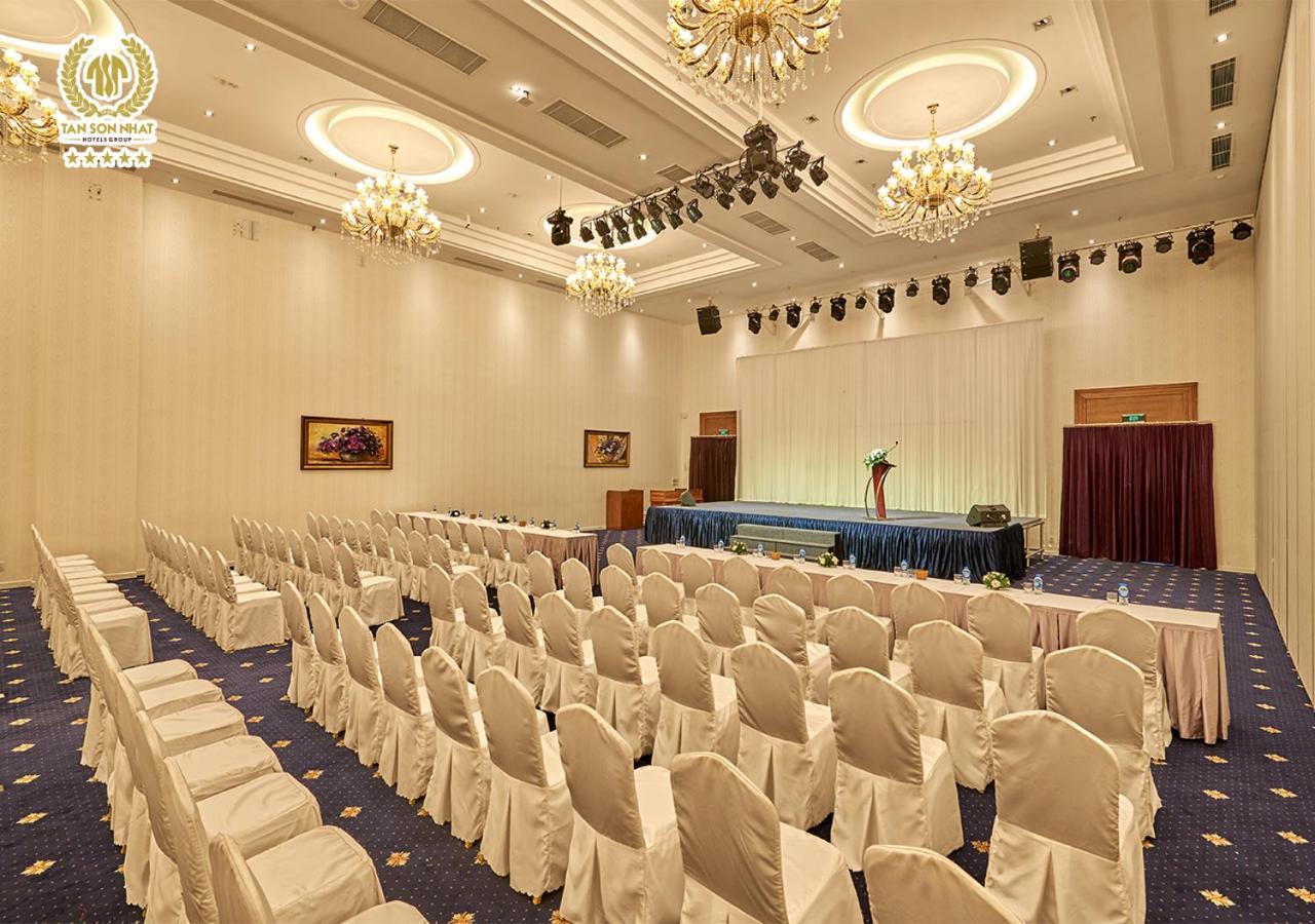Tan Son Nhat Saigon Hotel Хошимин Экстерьер фото