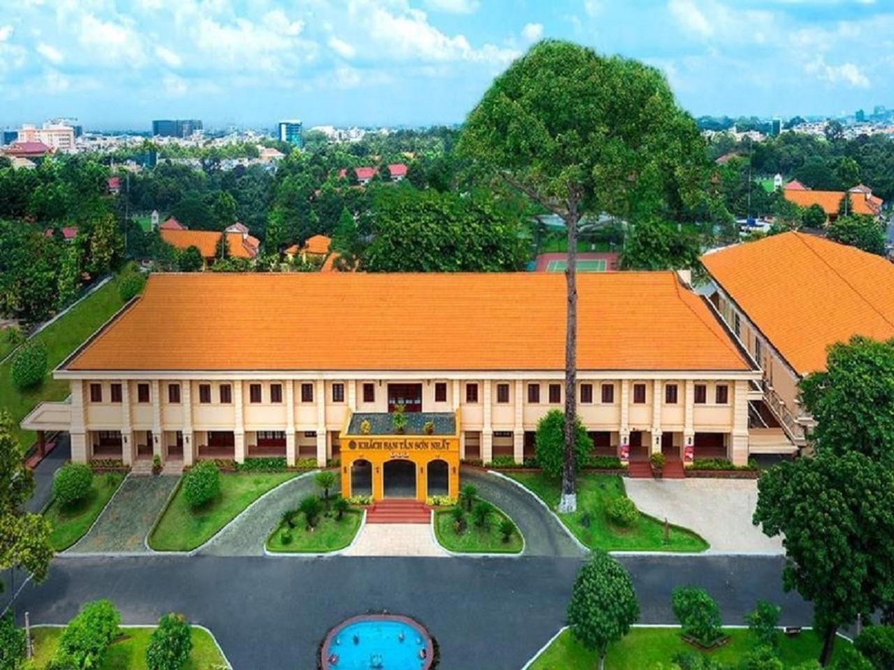 Tan Son Nhat Saigon Hotel Хошимин Экстерьер фото