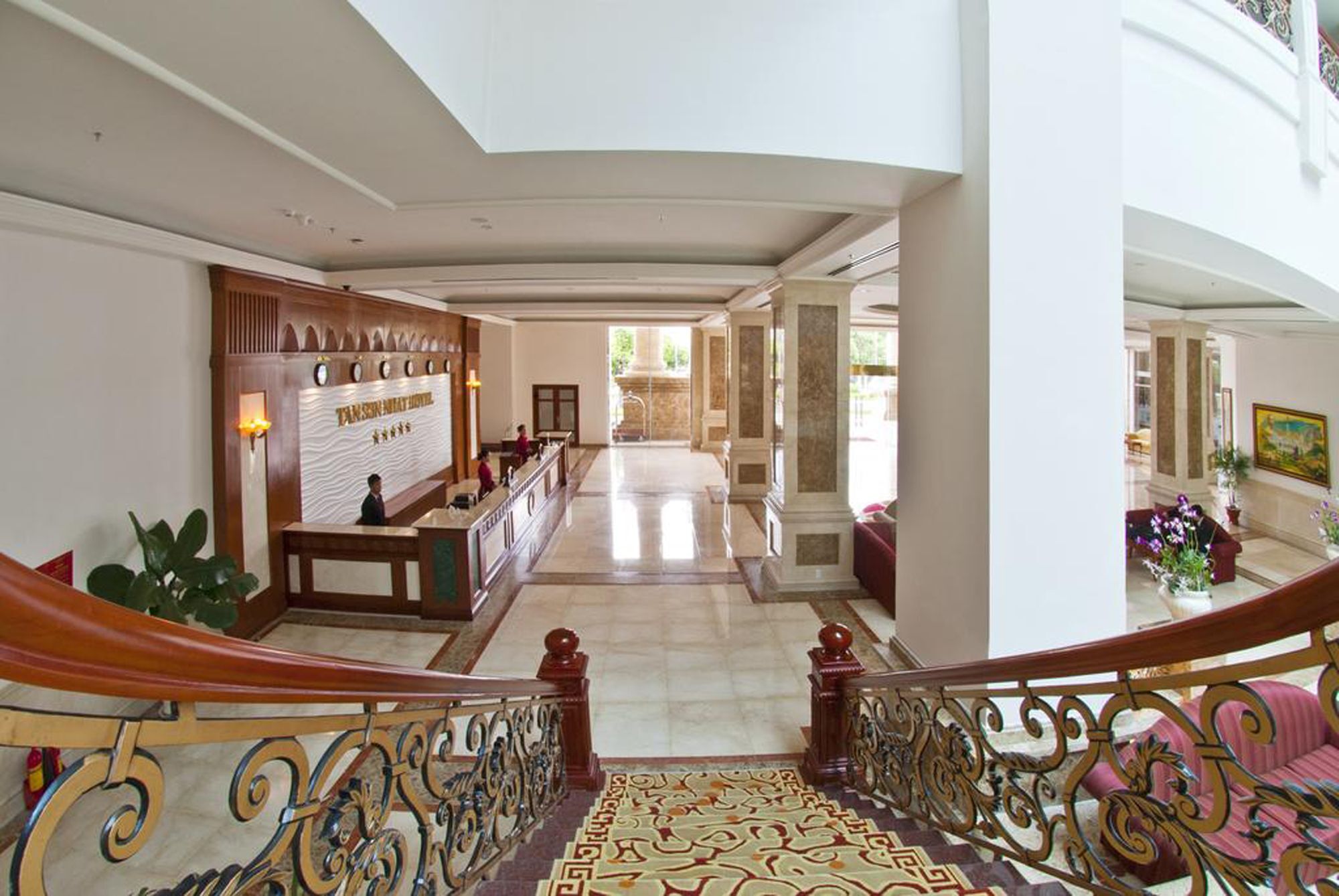 Tan Son Nhat Saigon Hotel Хошимин Экстерьер фото