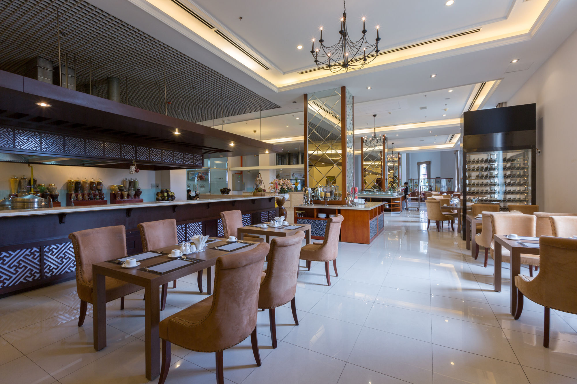 Tan Son Nhat Saigon Hotel Хошимин Экстерьер фото